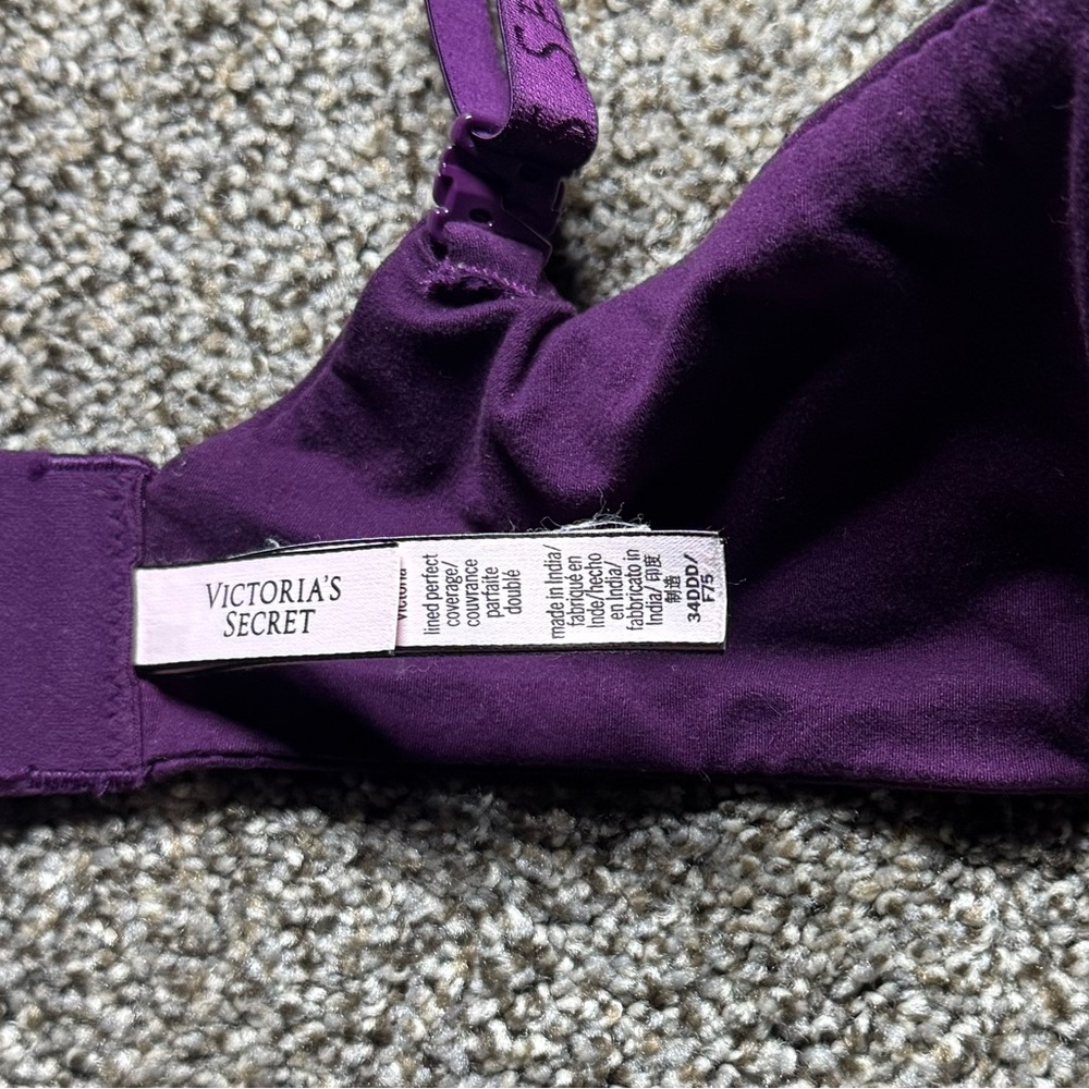 Victoria’s Secret Bra - Picture 4 of 6